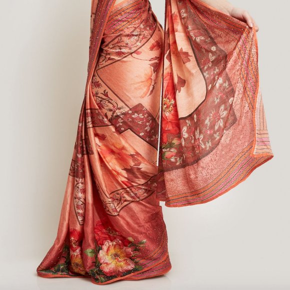 PEACH CREPE SAREE WITH MATCHING BLOUSE - Picture 2 of 3